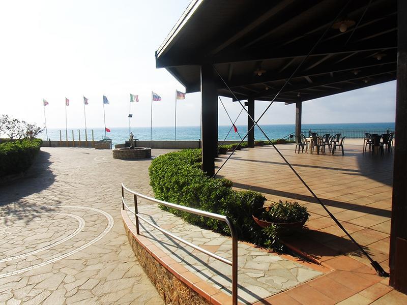 Villaggio Hotel Club Calanovellamare Пираино Экстерьер фото