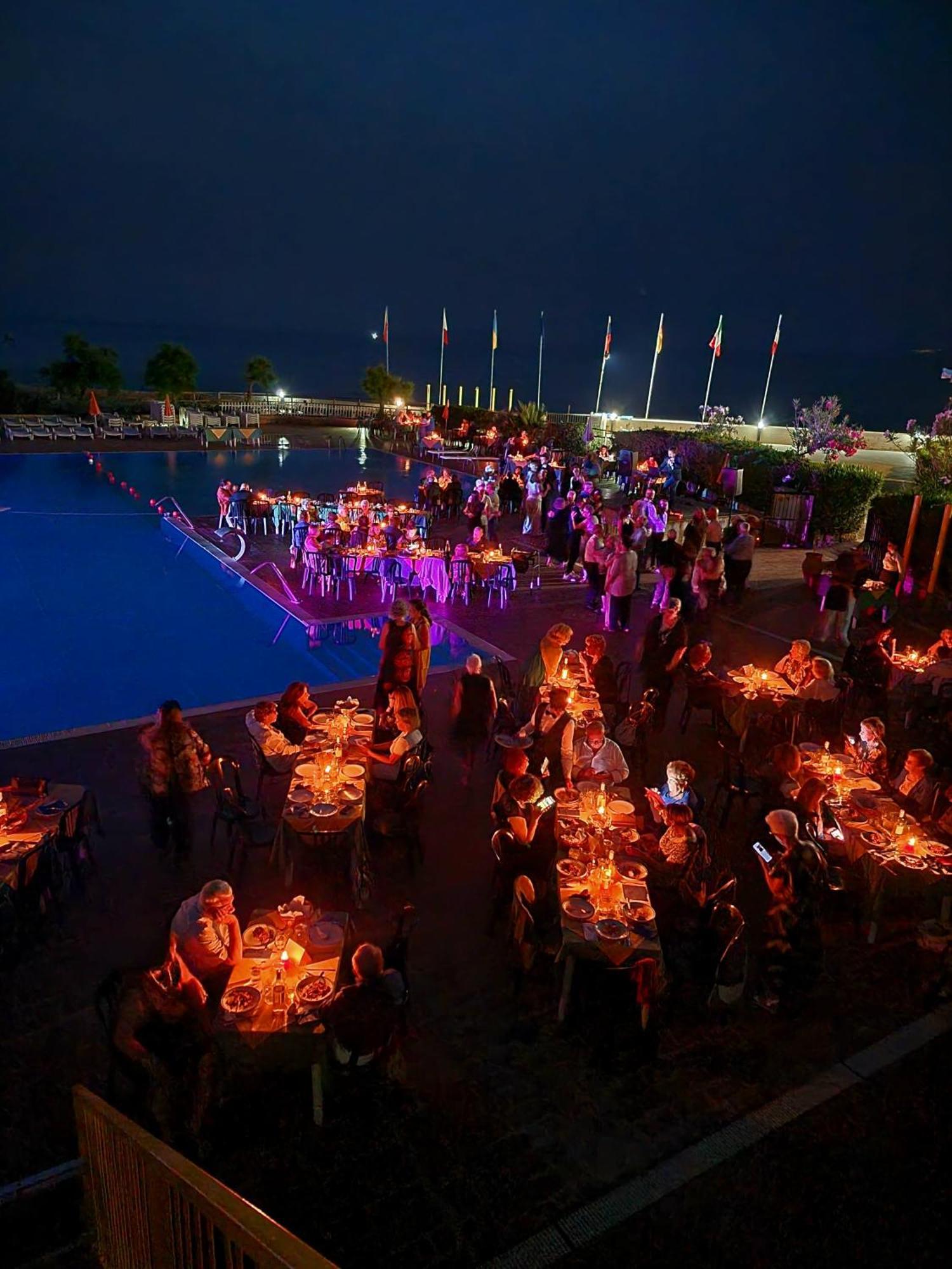 Villaggio Hotel Club Calanovellamare Пираино Экстерьер фото